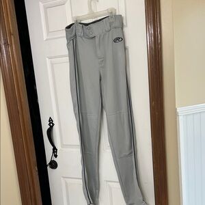 Men’s baseball pants size medium